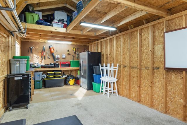 209 Granada Calle, Granbury, TX 76049