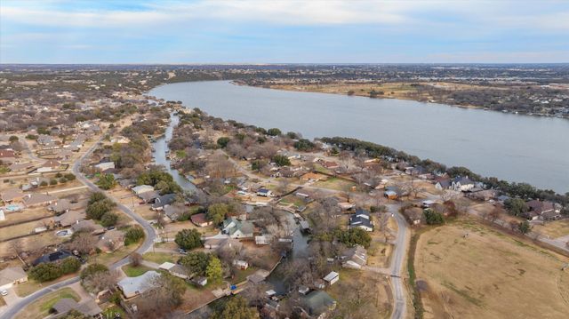 209 Granada Calle, Granbury, TX 76049