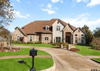 2017 Hollystone, Tyler, TX 75703