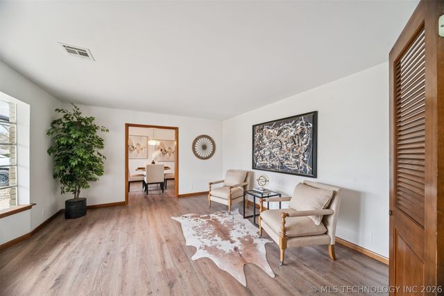 5855 E 46th Place, Tulsa, OK 74135