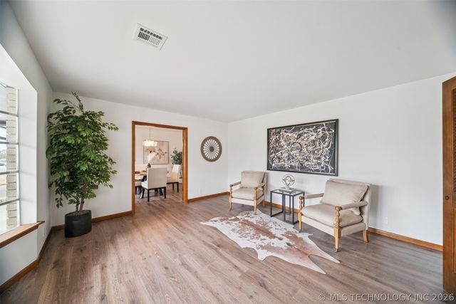 5855 E 46th Place, Tulsa, OK 74135