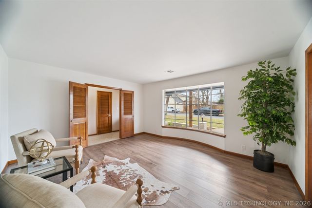 5855 E 46th Place, Tulsa, OK 74135