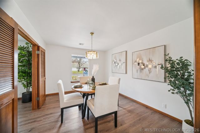 5855 E 46th Place, Tulsa, OK 74135