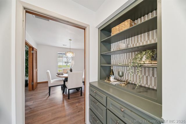 5855 E 46th Place, Tulsa, OK 74135