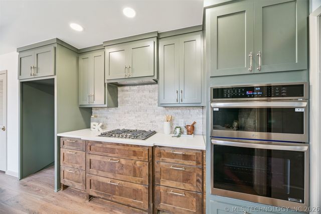 5855 E 46th Place, Tulsa, OK 74135