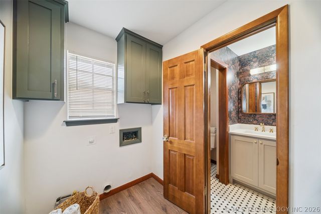 5855 E 46th Place, Tulsa, OK 74135