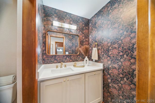 5855 E 46th Place, Tulsa, OK 74135