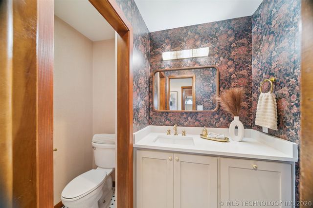 5855 E 46th Place, Tulsa, OK 74135