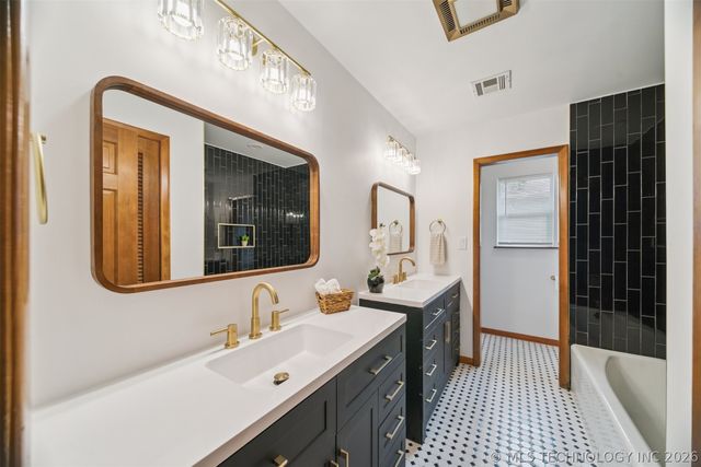 5855 E 46th Place, Tulsa, OK 74135