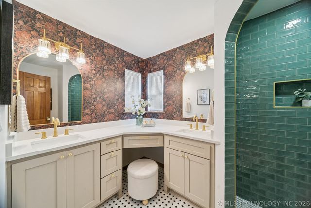 5855 E 46th Place, Tulsa, OK 74135