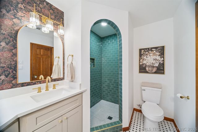 5855 E 46th Place, Tulsa, OK 74135