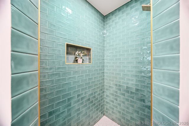 5855 E 46th Place, Tulsa, OK 74135