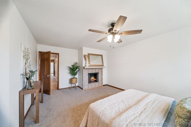 5855 E 46th Place, Tulsa, OK 74135