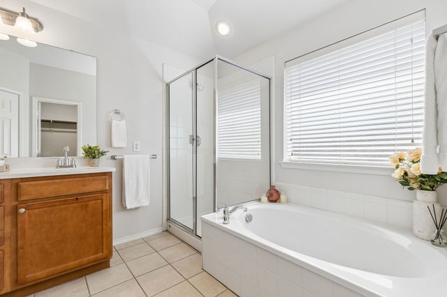 15456 Adlong Drive, Fort Worth, TX 76262