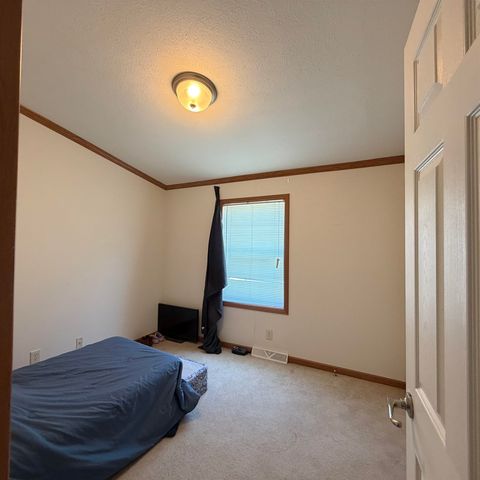 19 Holly Park Lane, Rochester, NH 03867