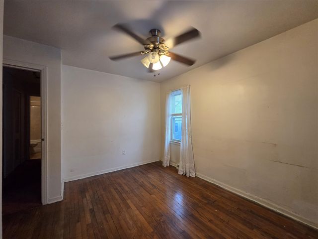 497 Montana Avenue, Pontiac, MI 48341