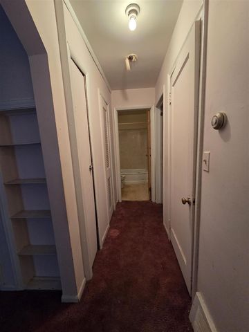 497 Montana Avenue, Pontiac, MI 48341