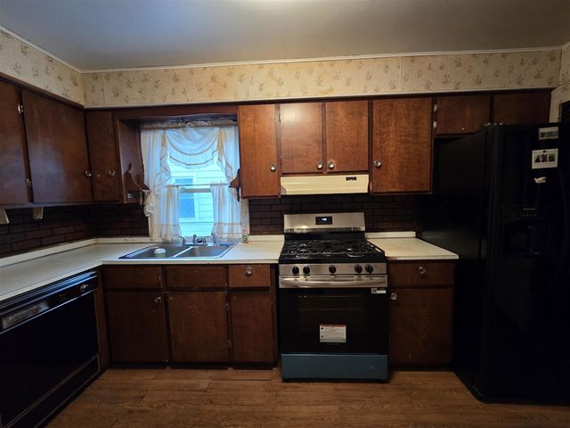 497 Montana Avenue, Pontiac, MI 48341