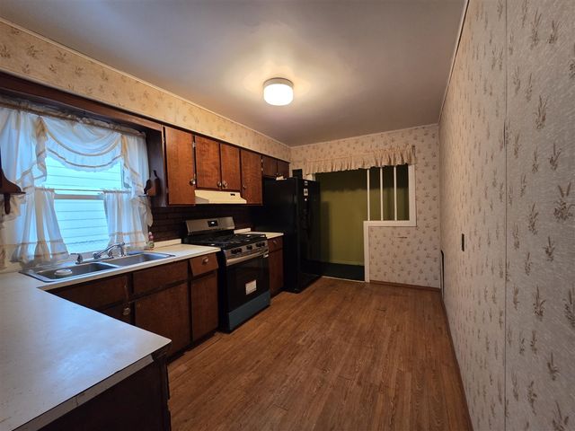 497 Montana Avenue, Pontiac, MI 48341