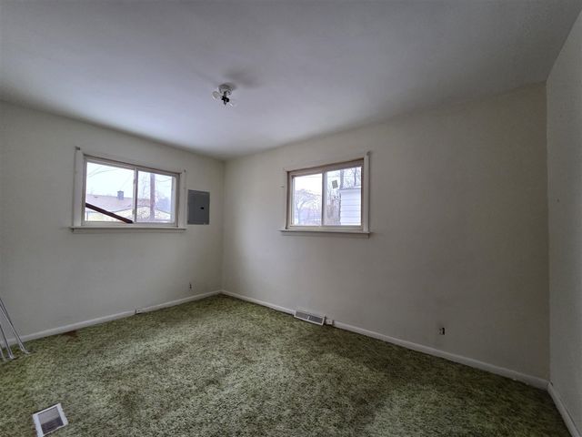 497 Montana Avenue, Pontiac, MI 48341