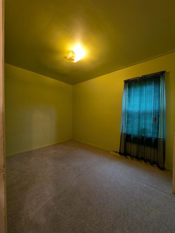 497 Montana Avenue, Pontiac, MI 48341