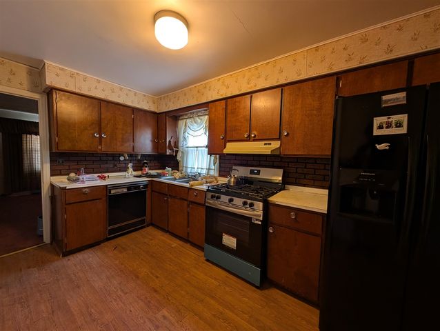 497 Montana Avenue, Pontiac, MI 48341