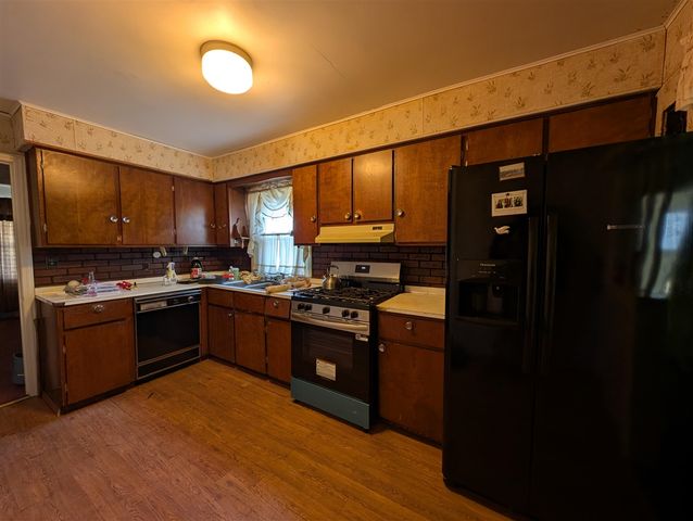 497 Montana Avenue, Pontiac, MI 48341