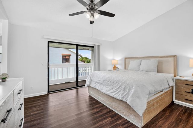 1633 Woodbridge Lakes Circle 1633, West Palm Beach, FL 33406