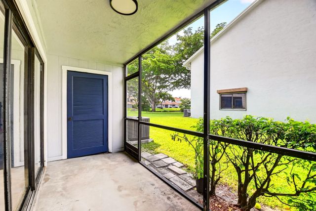 1633 Woodbridge Lakes Circle 1633, West Palm Beach, FL 33406