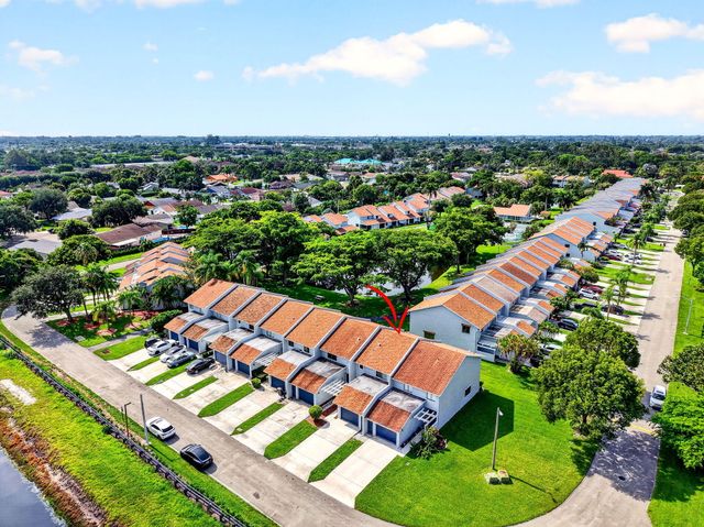 1633 Woodbridge Lakes Circle 1633, West Palm Beach, FL 33406