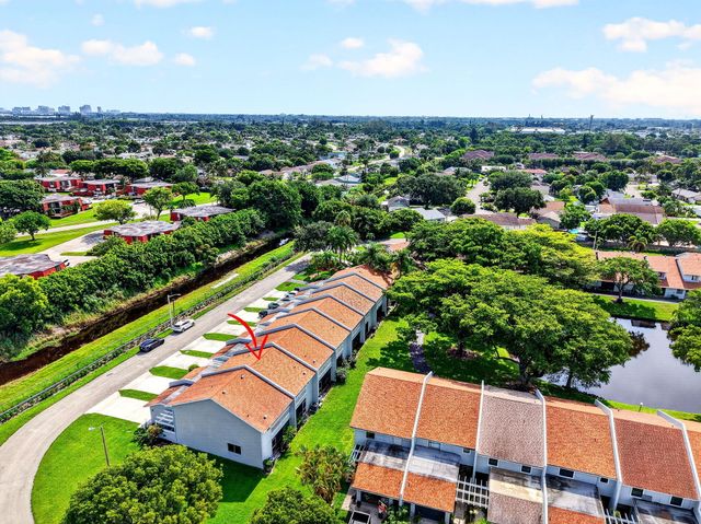 1633 Woodbridge Lakes Circle 1633, West Palm Beach, FL 33406
