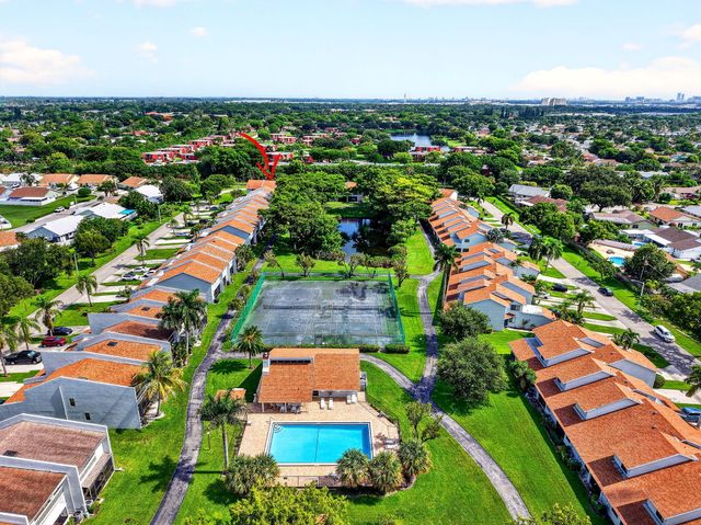 1633 Woodbridge Lakes Circle 1633, West Palm Beach, FL 33406
