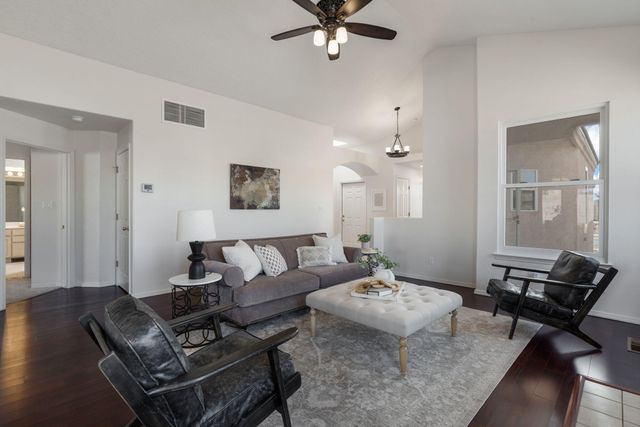 10304 Arroyo Crest Drive NW, Albuquerque, NM 87114