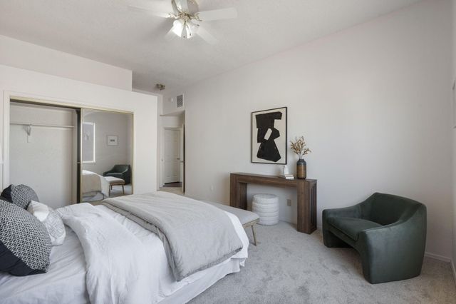 10304 Arroyo Crest Drive NW, Albuquerque, NM 87114