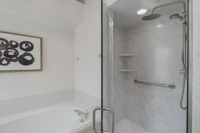 10304 Arroyo Crest Drive NW, Albuquerque, NM 87114