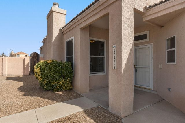 10304 Arroyo Crest Drive NW, Albuquerque, NM 87114