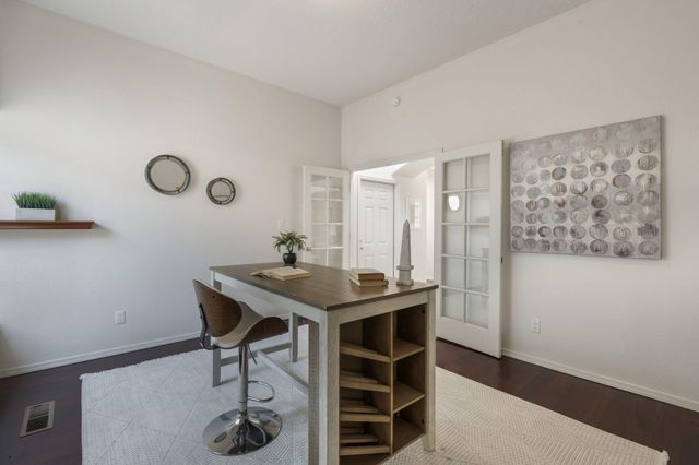 10304 Arroyo Crest Drive NW, Albuquerque, NM 87114