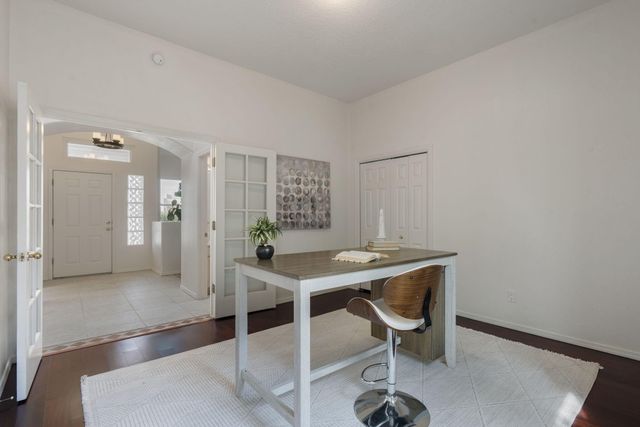 10304 Arroyo Crest Drive NW, Albuquerque, NM 87114