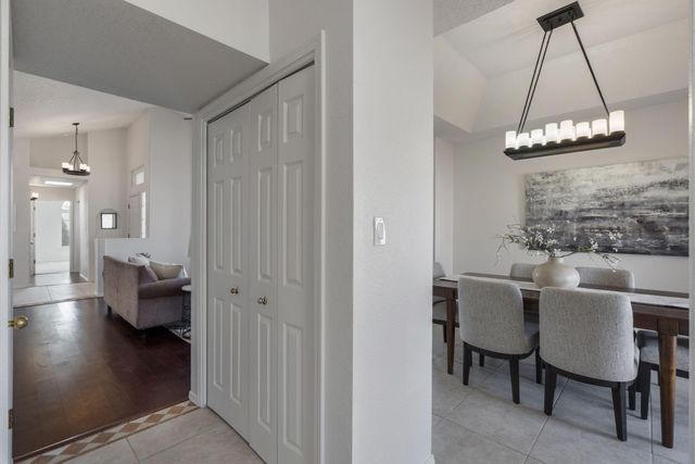 10304 Arroyo Crest Drive NW, Albuquerque, NM 87114