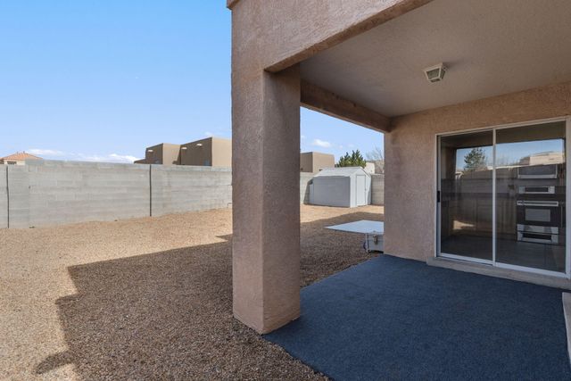 10304 Arroyo Crest Drive NW, Albuquerque, NM 87114