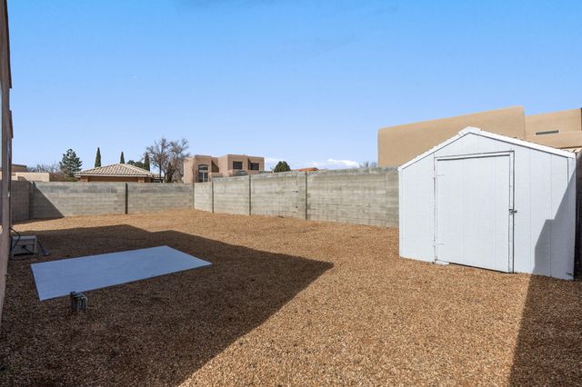 10304 Arroyo Crest Drive NW, Albuquerque, NM 87114