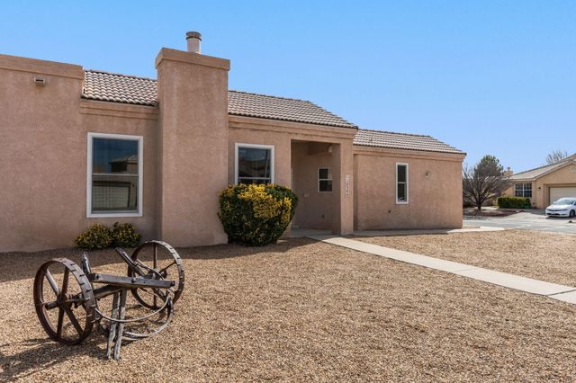 10304 Arroyo Crest Drive NW, Albuquerque, NM 87114