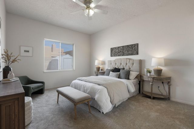 10304 Arroyo Crest Drive NW, Albuquerque, NM 87114