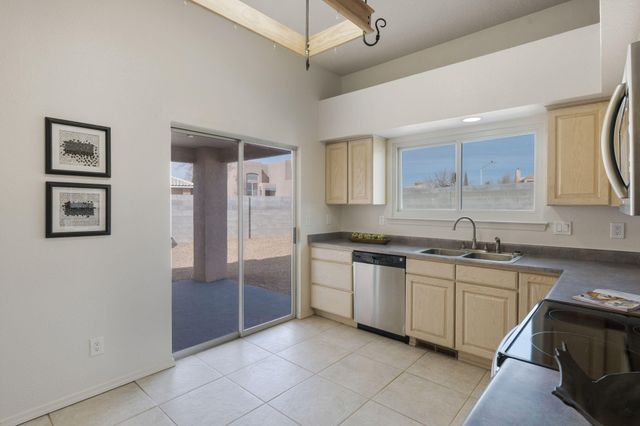 10304 Arroyo Crest Drive NW, Albuquerque, NM 87114