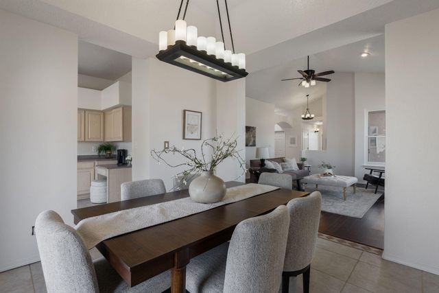 10304 Arroyo Crest Drive NW, Albuquerque, NM 87114