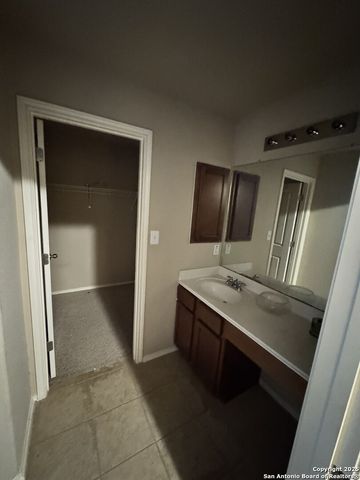 6714 Harbor Flds, Converse, TX 78109