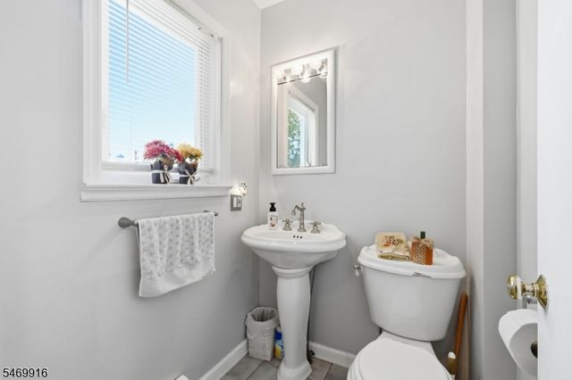 99 Morgan Pl, North Arlington Boro, NJ 07031