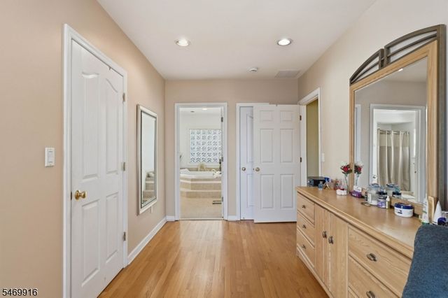 99 Morgan Pl, North Arlington Boro, NJ 07031