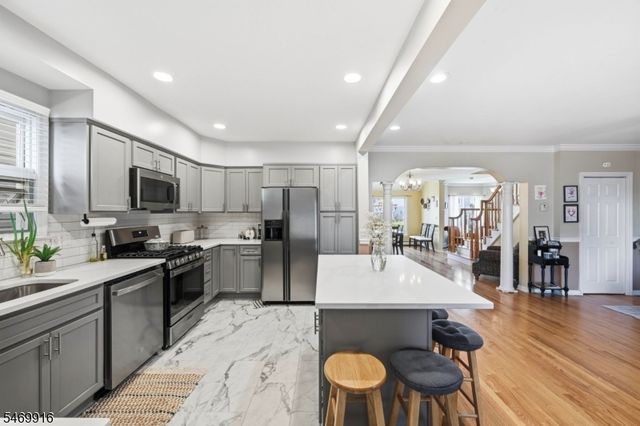 99 Morgan Pl, North Arlington Boro, NJ 07031