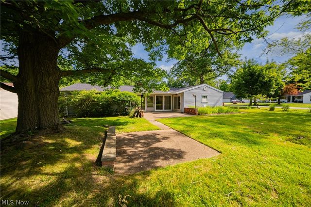 5294 Dogwood Trail, Lyndhurst, OH 44124